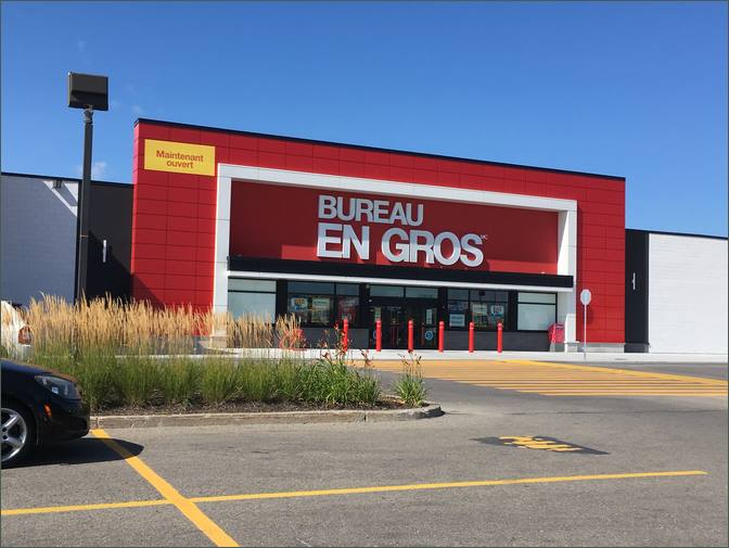 Mega Centre NotreDame Laval, QC